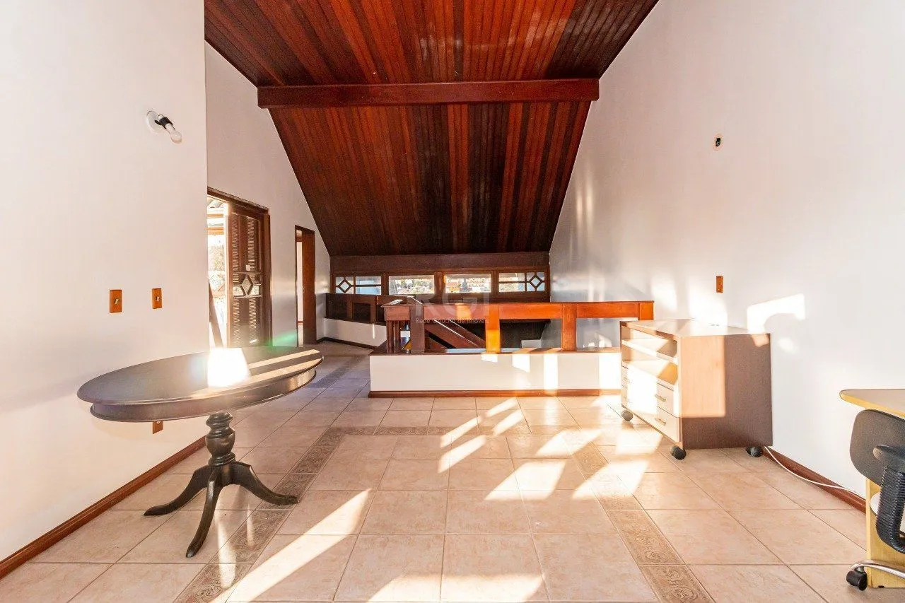 Imagem Casa para Venda - 431m², 4 dormitórios, sendo 2 suites, 3 vagas - Jardim Itu Sabará