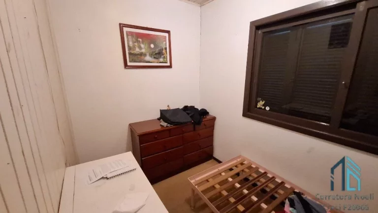 Imagem (PERMUTA) Casa dois pisos 05 quartos c/suíte, comercial/residencial em Flores da Cunha RS