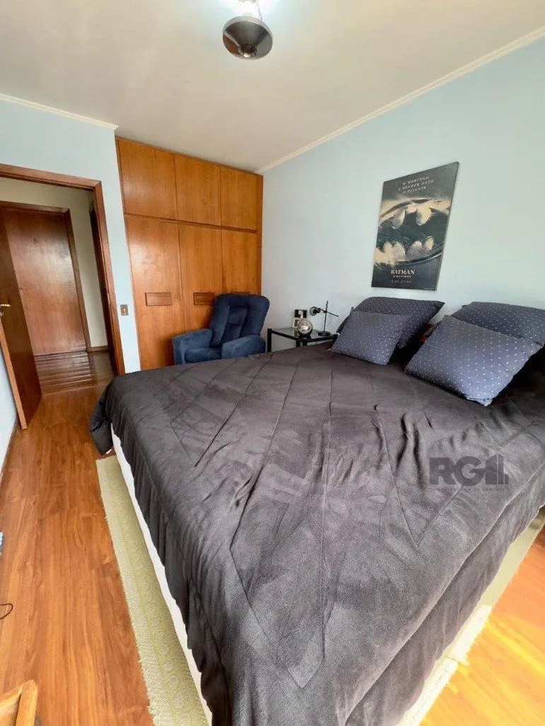 Imagem Cobertura duplex a venda semi mobiliada no bairro Petrópolis.