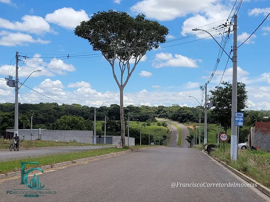 Imagem MAIS QUE UM LOTE: UMA OPORTUNIDADE DE INVESTIR NO SEU FUTURO