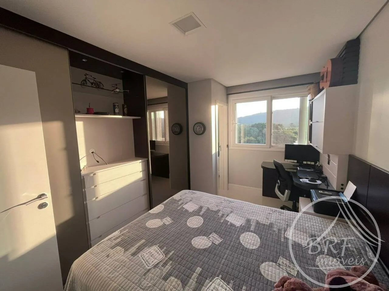 Imagem Apartamento 3 suítes 3 Vagas de Garagem Jurerê Internacional