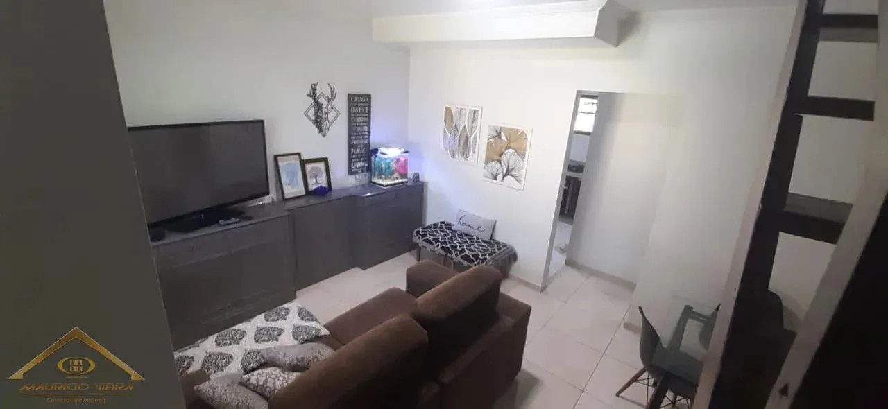 Imagem Casa em Condomínio para Venda em Cabo Frio / RJ no bairro Palmeiras