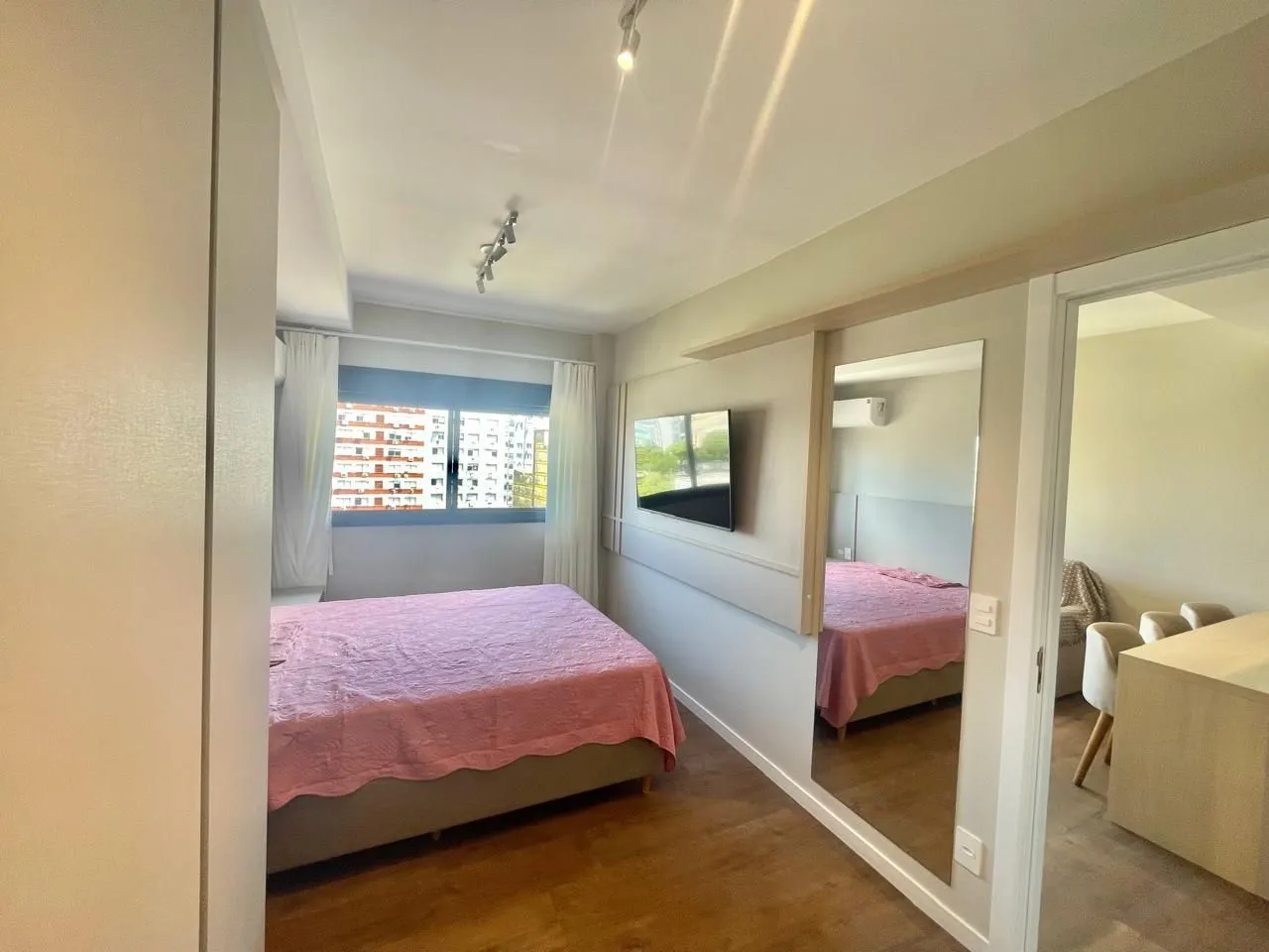 Imagem Apartamento 1 Dormitório(s) Bairro Cidade Baixa com garagem