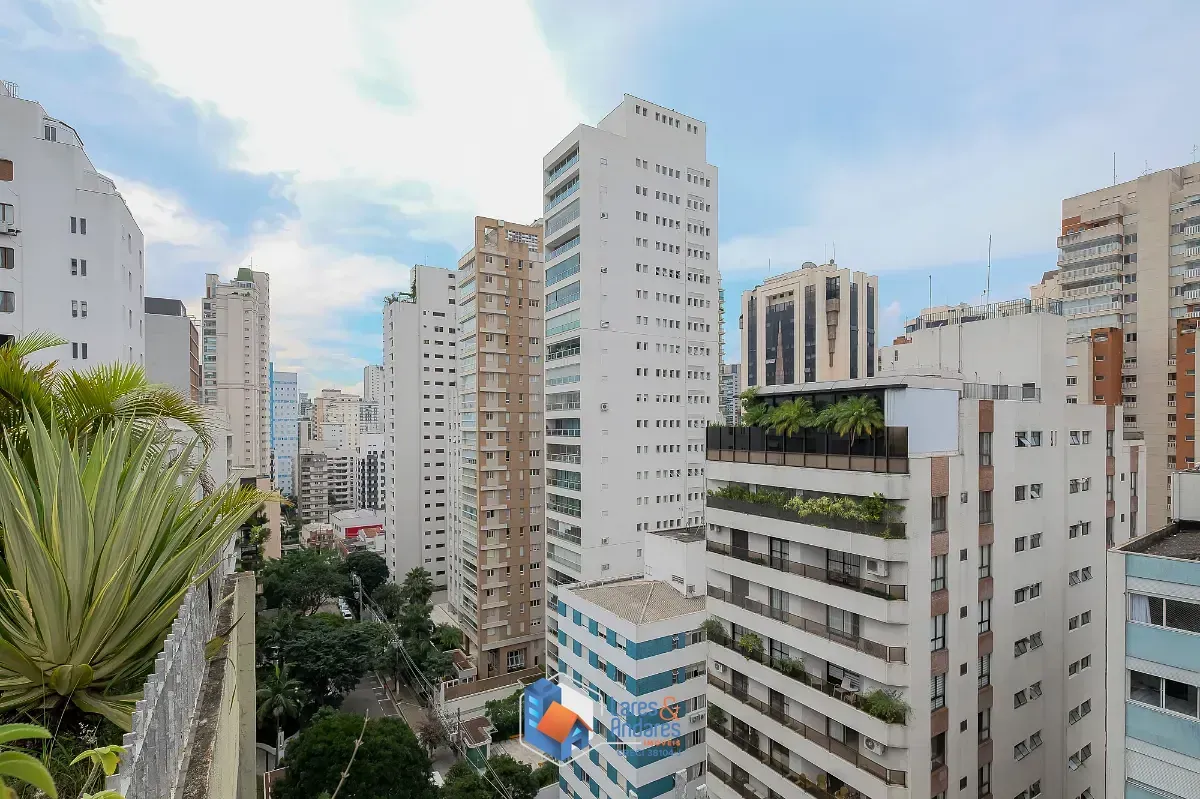 Imagem Cobertura para venda em Jardim Paulista com 4 quartos, sendo 2 suítes, 600m²