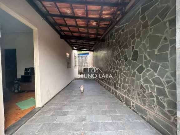 Imagem Casa à venda no bairro São Sebastião - Igarapé/MG.