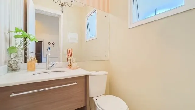 Imagem Casa em condomínio com 4 quartos suíte master e amplo patio , Bairro Ecoville