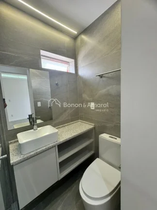 Imagem Totalmente reformado, este lindo apartamento oferece conforto, funcionalidade e uma localização pr...
