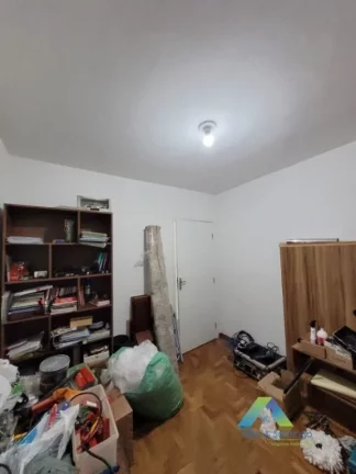 Imagem SANTO ANDRÉ CASA 241m², 5 dormitórios, 4 vagas ótima localização e valor