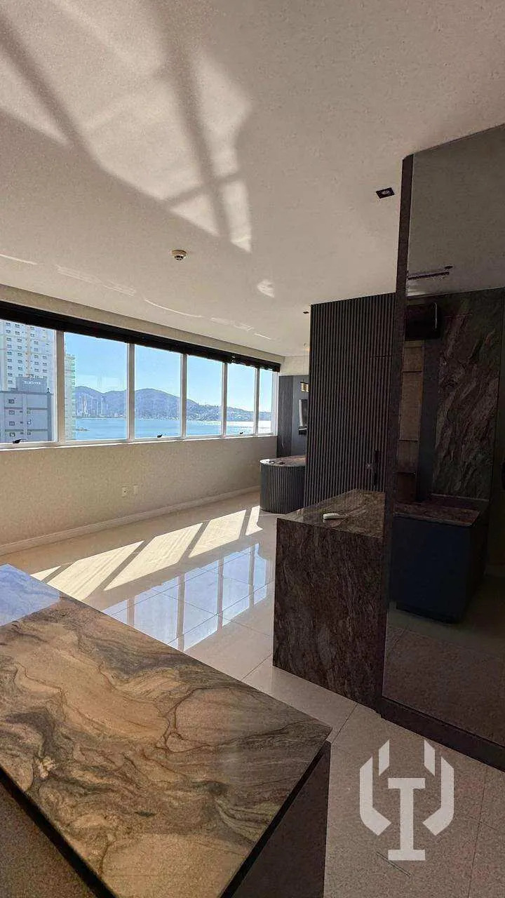 Imagem Sala comercial à venda em Itapema, Meia Praia, 35,5m2