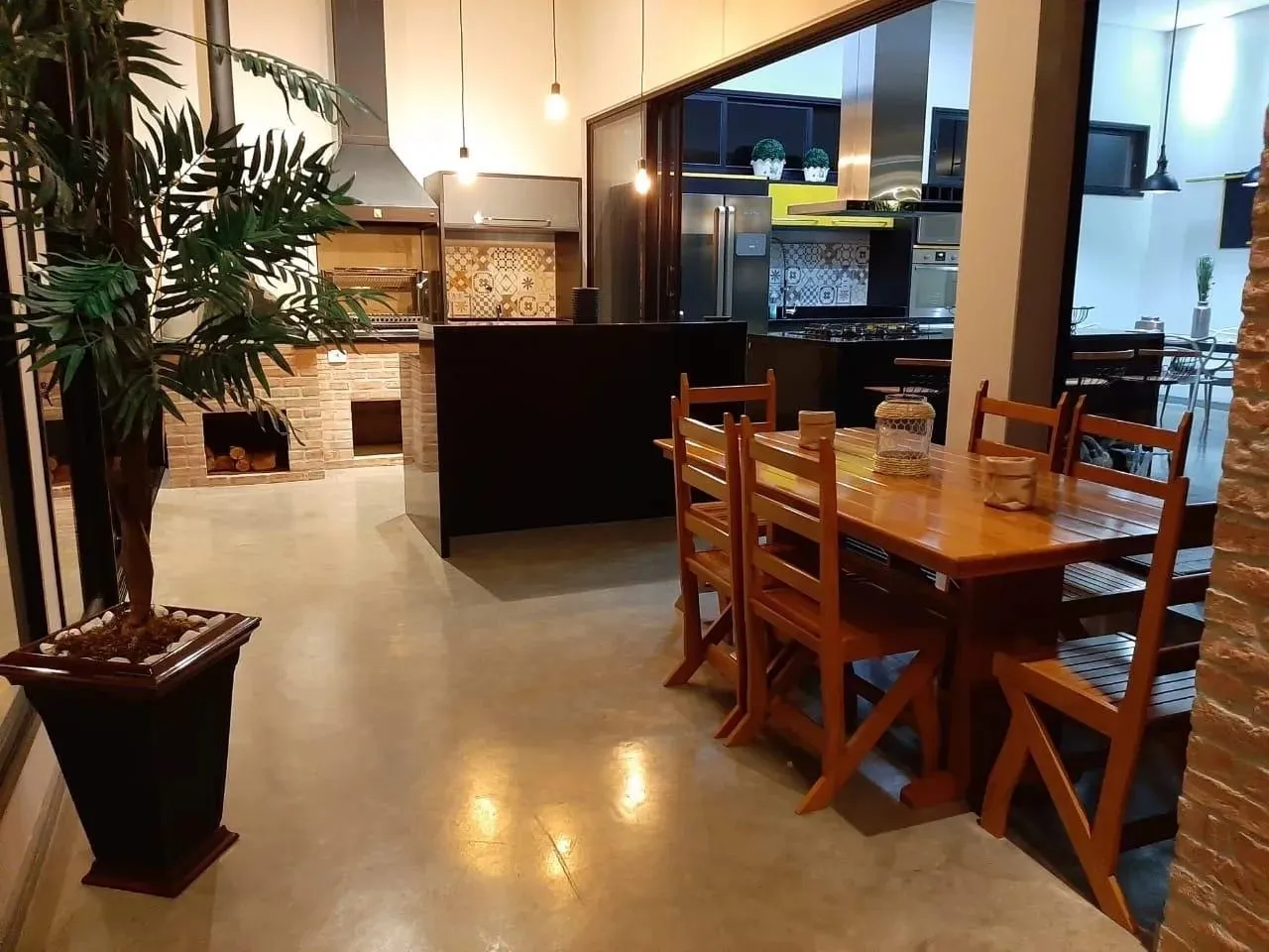 Imagem Casa de luxo em condomínio na Chácara Junqueira, Tatuí-SP: 3 quartos, 3 suítes, 3 salas, 5 banheiros, 4 vagas de garagem, 288m².