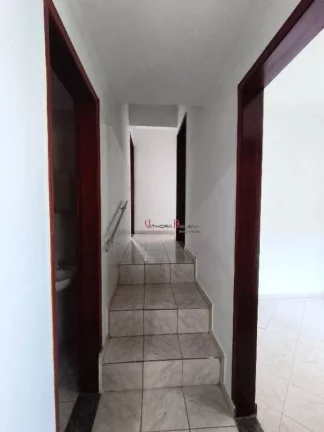 Imagem Casa com 3 dormitórios para alugar, 130 m² por R$ 2.498,00/mês - Jardim México - Itatiba/SP