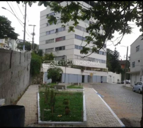 Apartamento pra venda.