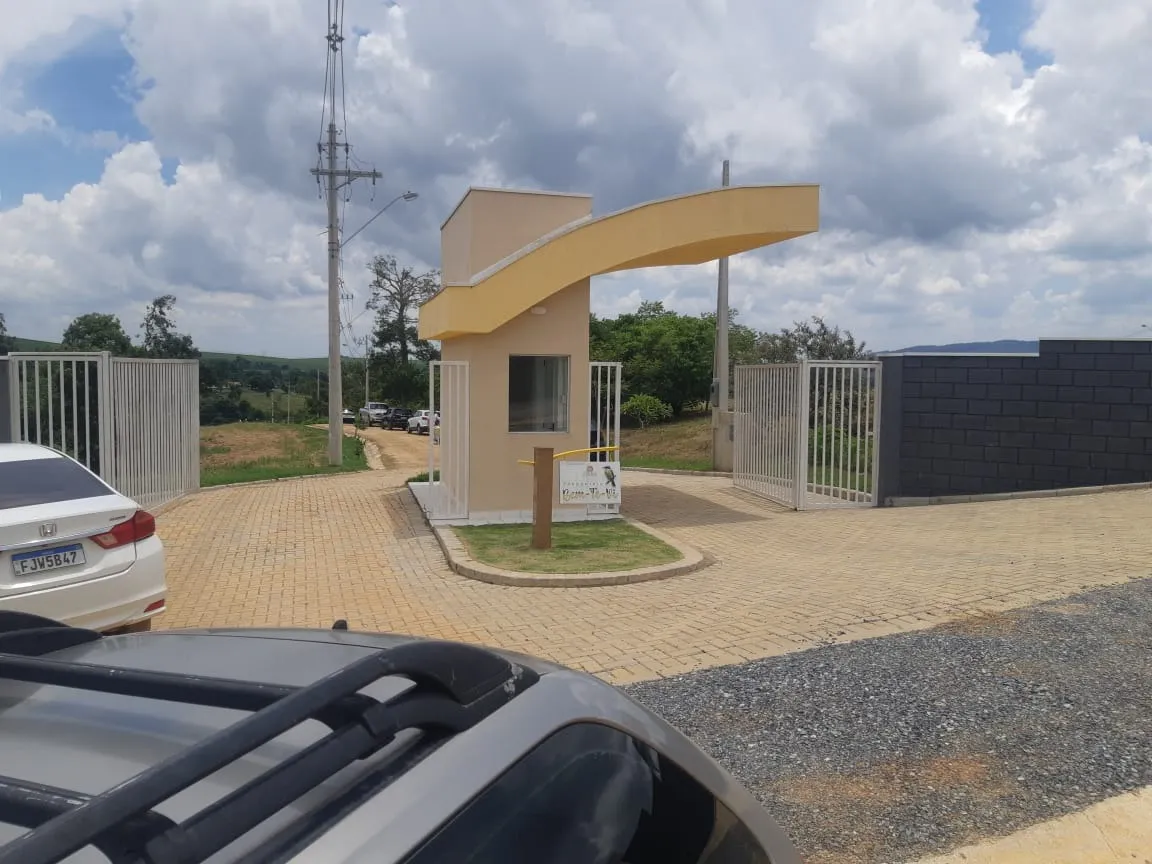 Imagem Terreno de Esquina com 1031m² em Araçoiaba da Serra ? Pronto para Construir!