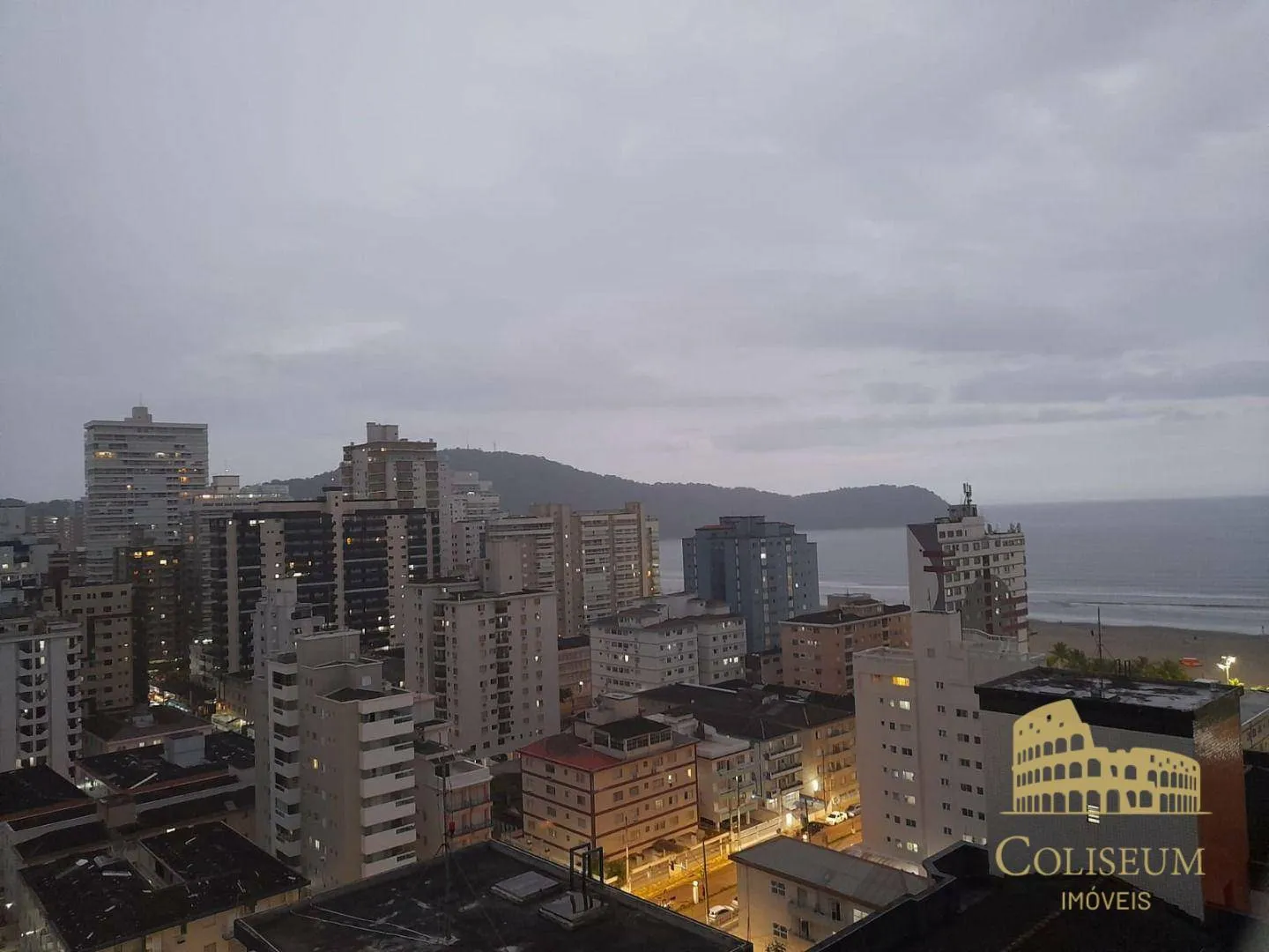 Imagem Apartamento com 2 dormitórios à venda, 74 m² por R$ 760.000,00 - Canto do Forte - Praia Grande/SP