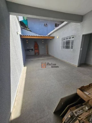 Imagem Casa com 3 dormitórios à venda, 192 m² por R$ 850.000 - Vila Valença - São Vicente/SP