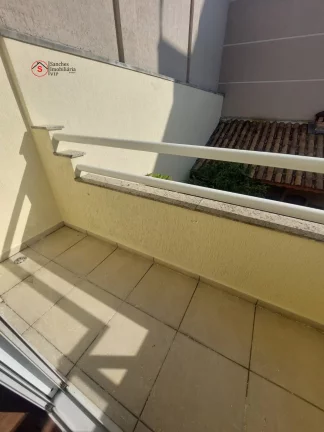 Imagem AMPLO SOBRADO A VENDA NA VILA PRUDENTE, TODO REFORMADO. 4 VAGAS DE GARAGEM E QUINTAL COM CHURRASQUEIRA. PRÓXIMO AO METRÔ DA VILA PRUDENTE.