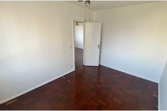 Imagem Apê Acolhedor com 2 Quartos na Praça Seca!