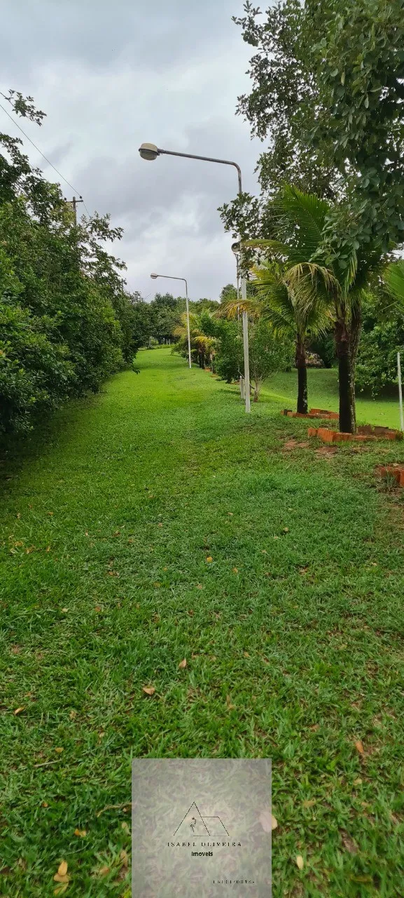 Imagem Imperdível! Chácara à venda em Porto Feliz-SP, Avecuia: 3 quartos, 1 suíte, 2 salas, 300m² de área. Venha conferir!