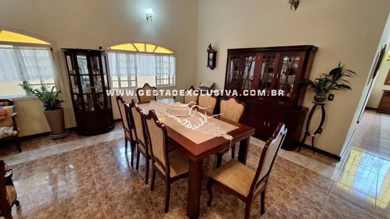 Imagem CASA 5000m² 4 SUÍTES C/ HIDRO PISCINA LAGO LAZER COMPLETO CONDOMÍNIO FECHAD