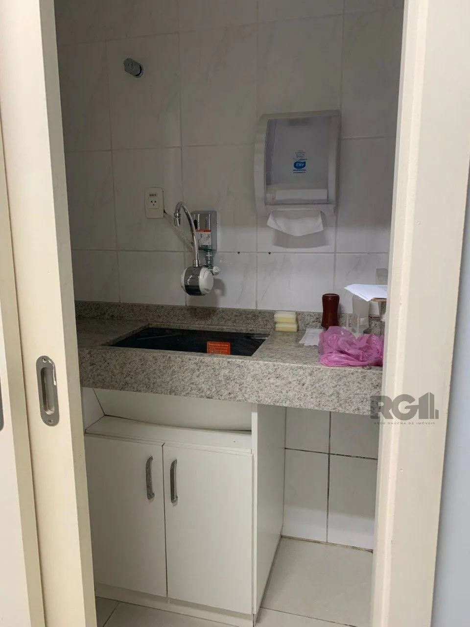 Imagem Prédio Comercial em Bom Fim