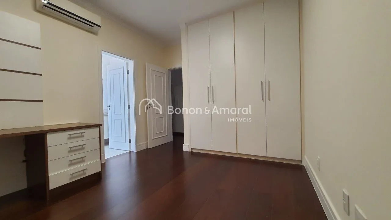 Imagem Casa à venda em Condomínio no Bairro Gramado - Campinas -SP