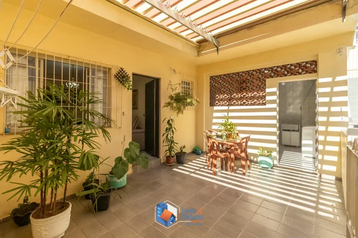 Imagem Sobrado para venda em Vila Nossa Senhora do Retiro com 6 quartos, sendo 1 suíte, 190m²