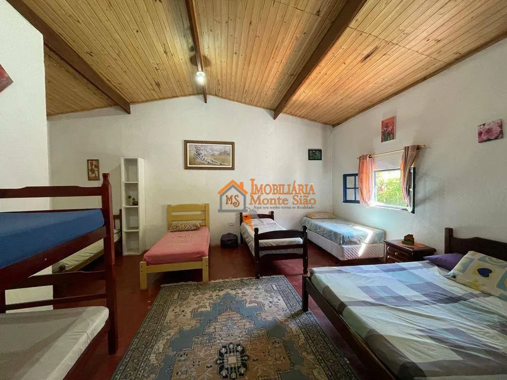 Imagem Sítio com 4 dormitórios à venda, 17297 m² por R$ 1.400.000,00 - Caputera - Arujá/SP