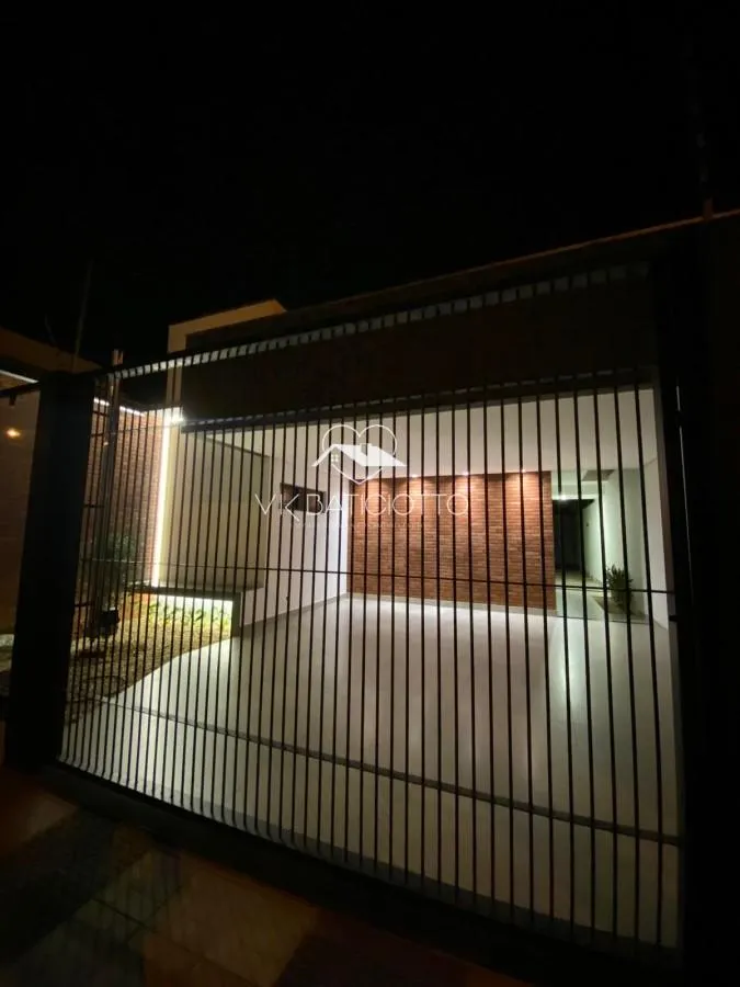 Imagem Casa para Venda em Maringá / PR no bairro Jardim Munique