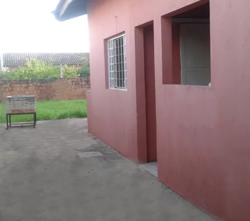 Imagem Casa no jardim Terra Branca, 2 quartos, garagem coberta.