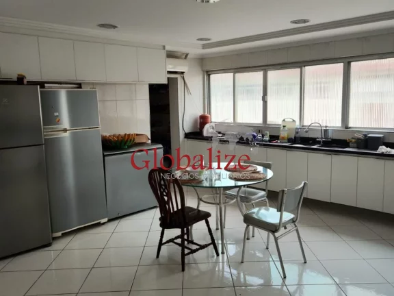 Imagem Triplex no Embaré com 5 dormitórios sendo 3 suítes 5 banheiros piscina churrasqueira e duas vagas de garagem no Embaré em Santos R$ 2.250.000,00