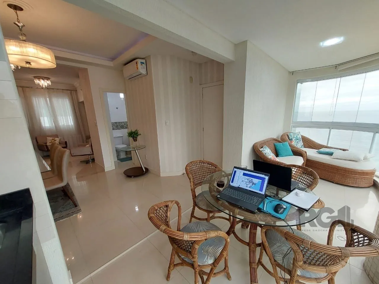 Imagem APARTAMENTO 3 SUITES - ANDAR ALTO - VISTA PARA O MAR - MEIA PRAIA - ITAPEMA - SC