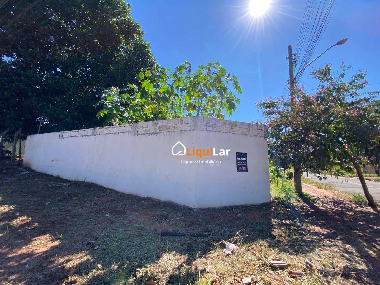 Imagem Oportunidade Única: Terreno de Esquina no Parque dos Poderes com Potencial de Valorização!