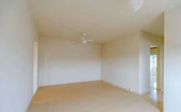 Imagem Apartamento na Medianeira de 2 dormitórios e vaga DESOCUPADO