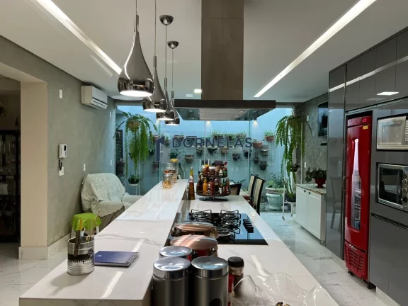 Imagem CASA NA QE 15 GUARÁ II 3 SUÍTES ALTO PADRÃO ELEVADOR TERRENO 200,00M²