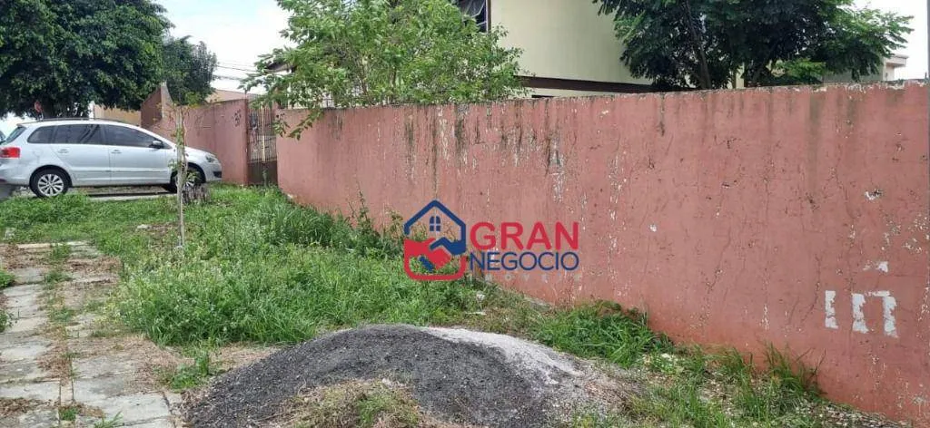 Imagem Casa espaçosa à venda - Novo Mundo Curitiba/PR