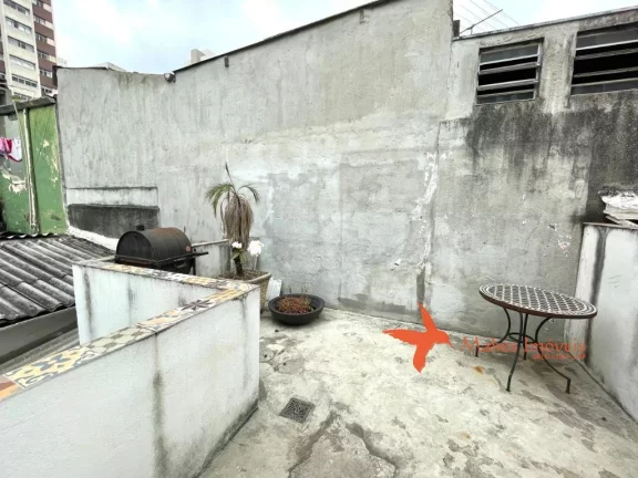 Imagem Casa para locação em Pinheiros, São Paulo-SP: 5 quartos, 5 salas, 2 banheiros, 2 vagas de garagem, 190m² de área.
