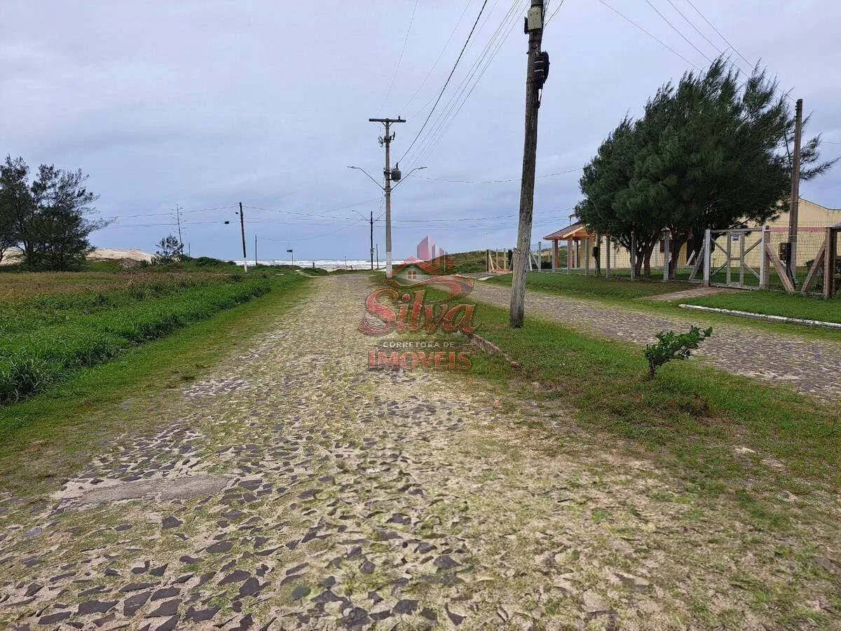 Imagem T593 |Terreno 250m² a 70m do mar no Mariluz