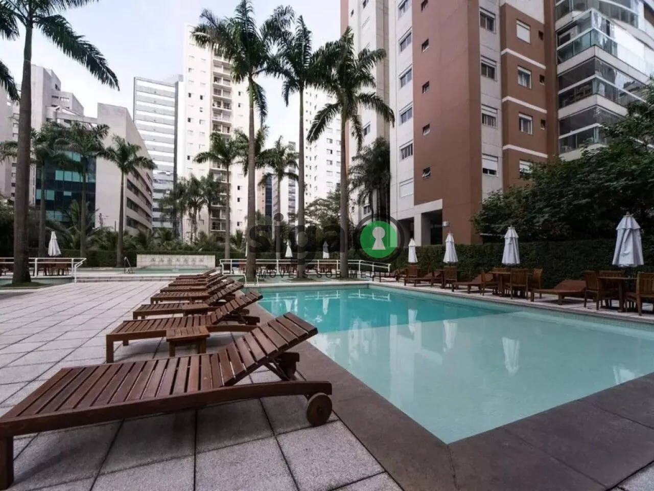 Imagem Apartamento Moderno com Varanda e Ar-Condicionado no Coração da Vila Olímpia.