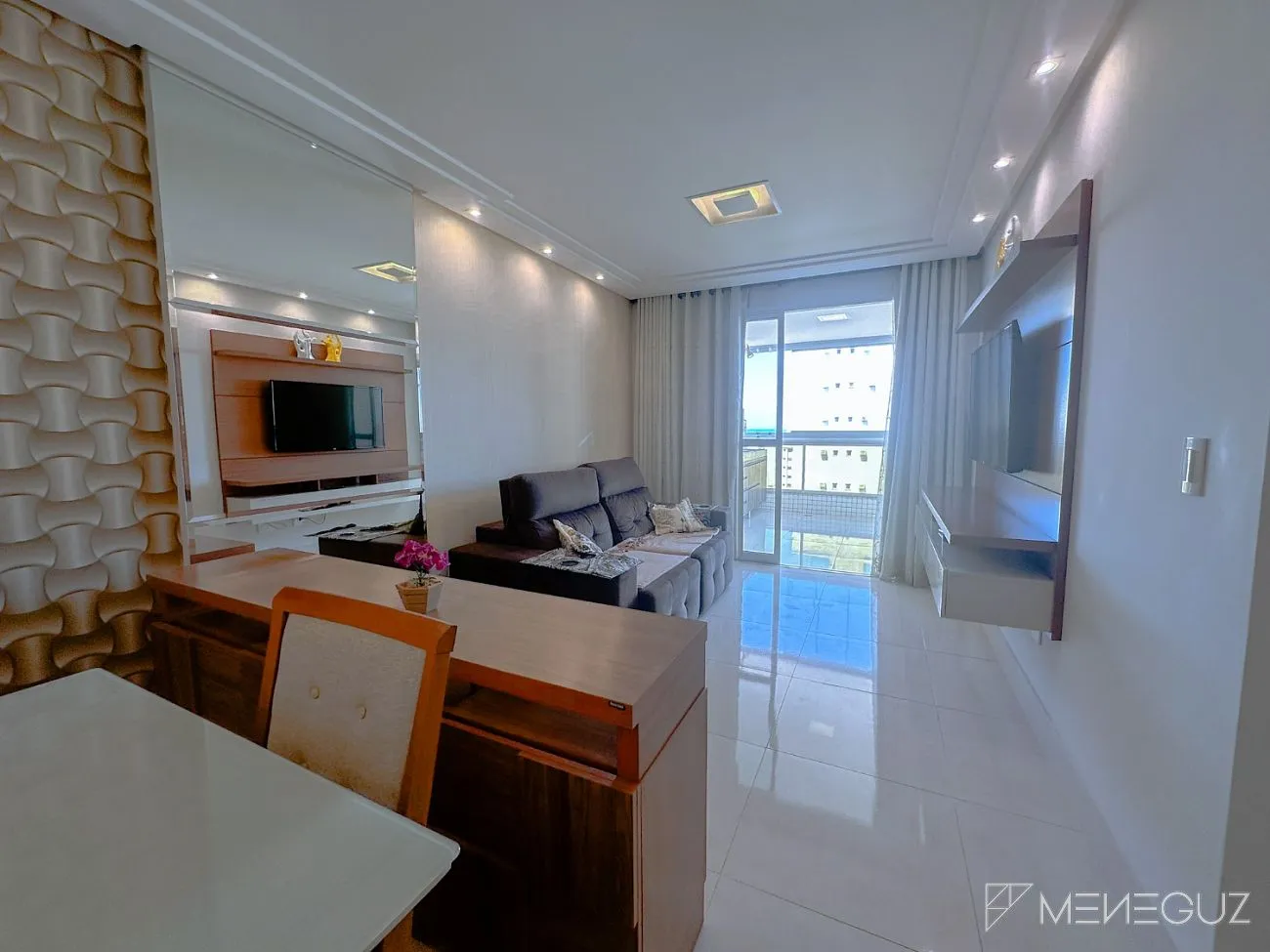 Imagem Facilidade e Conforto na Praia do Morro: Apartamento com Parcelamento Exclusivo