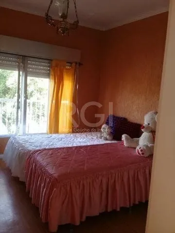Imagem Sobrado para Venda - 440m², 8 dormitórios, sendo 3 suites, 4 vagas - Harmonia