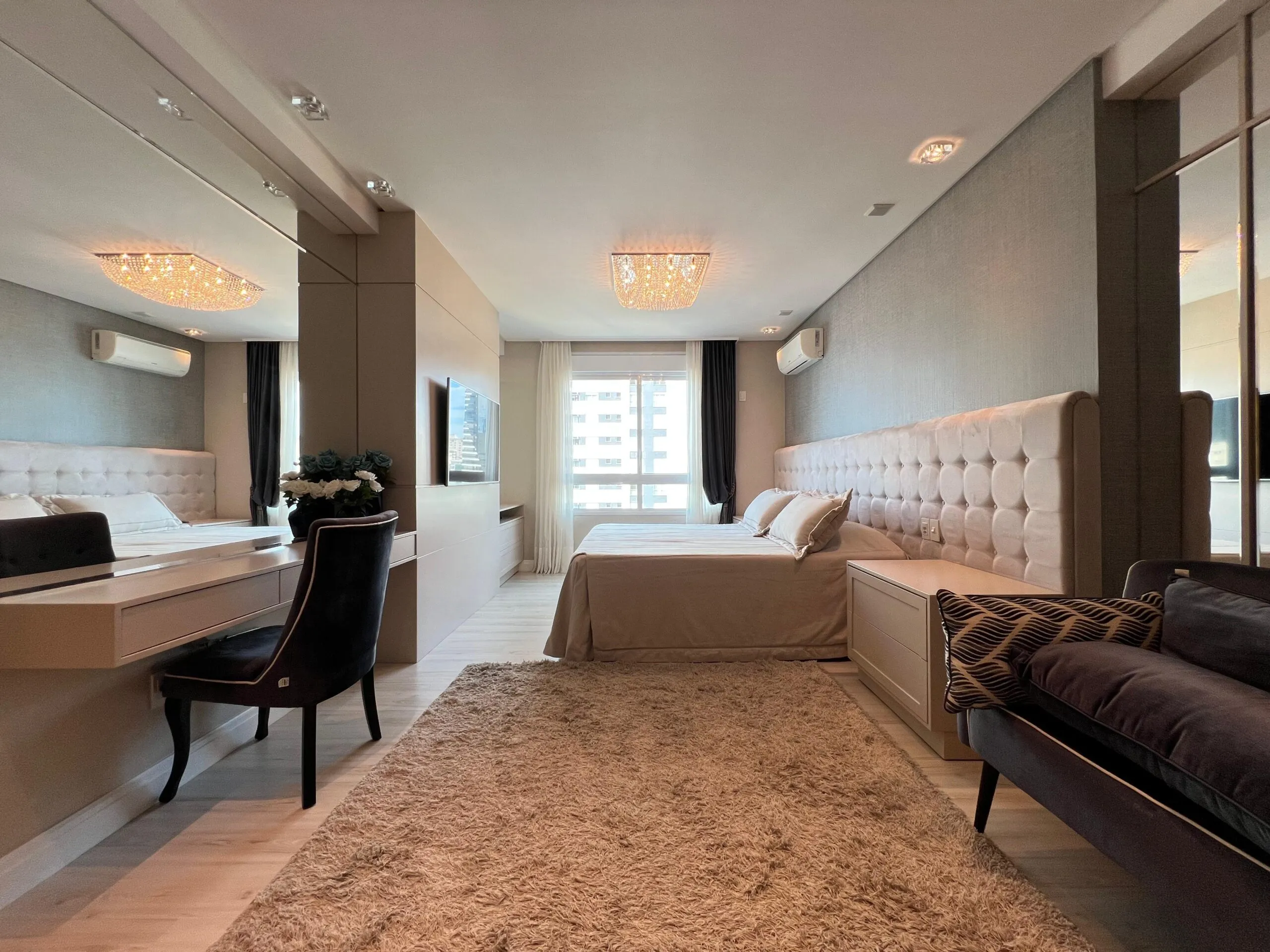 Imagem Apartamento com vista para o mar à venda com 273m2 por R$ 6.000.000,00