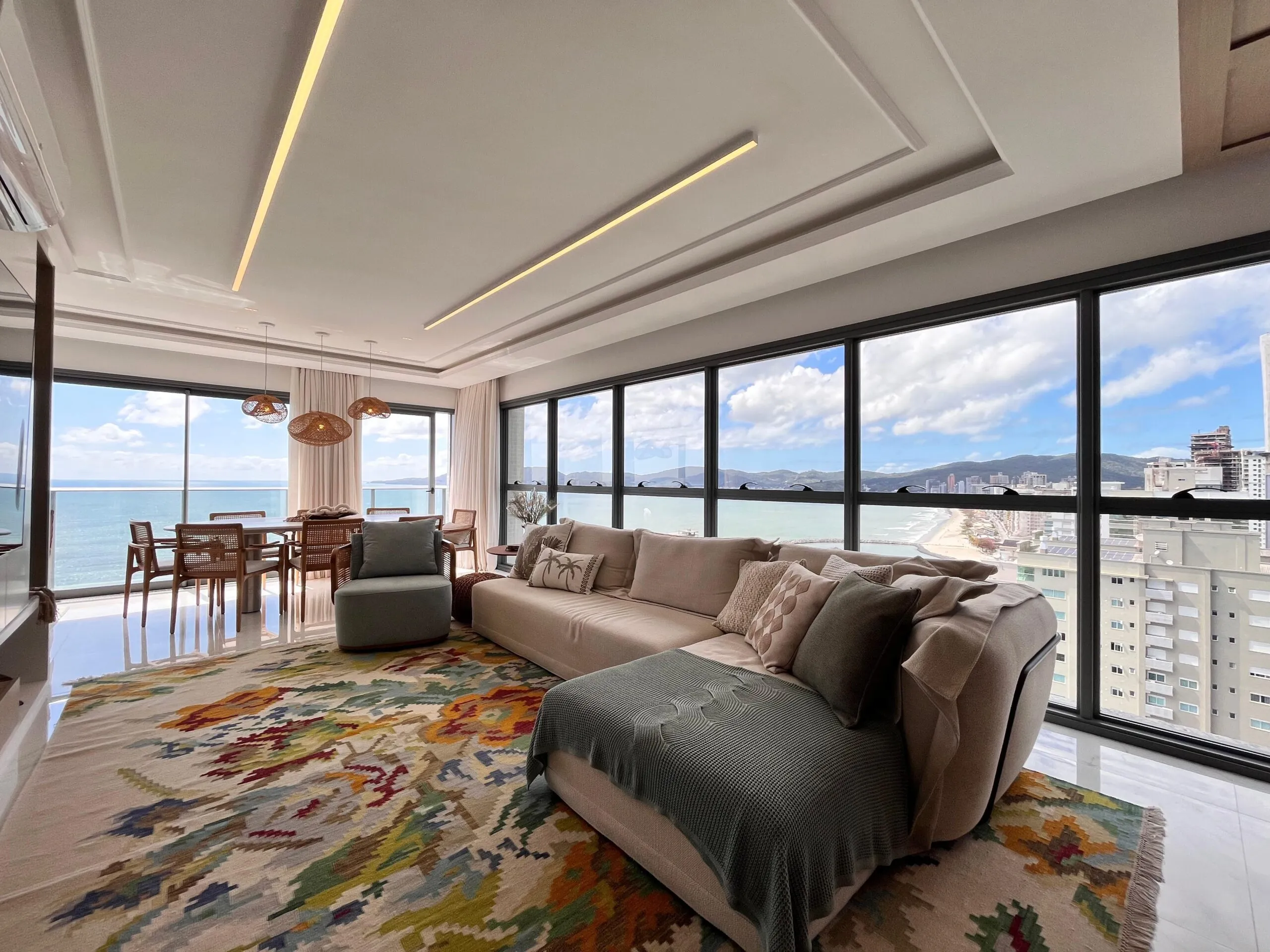 Imagem Apartamento com vista para o mar à venda com 166m2 por R$ 9.150.000,00