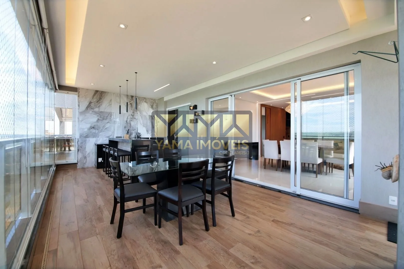 Imagem Edifício Mirante do Ipê - Liberdade de casa com segurança de apartamento, conheça essa jovem cobertura de 3 anos