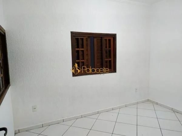 Imagem Casa à venda 2 Quartos, 1 Suite, 2 Vagas, 125M², Residencial Mombaça, Pindamonhangaba - SP