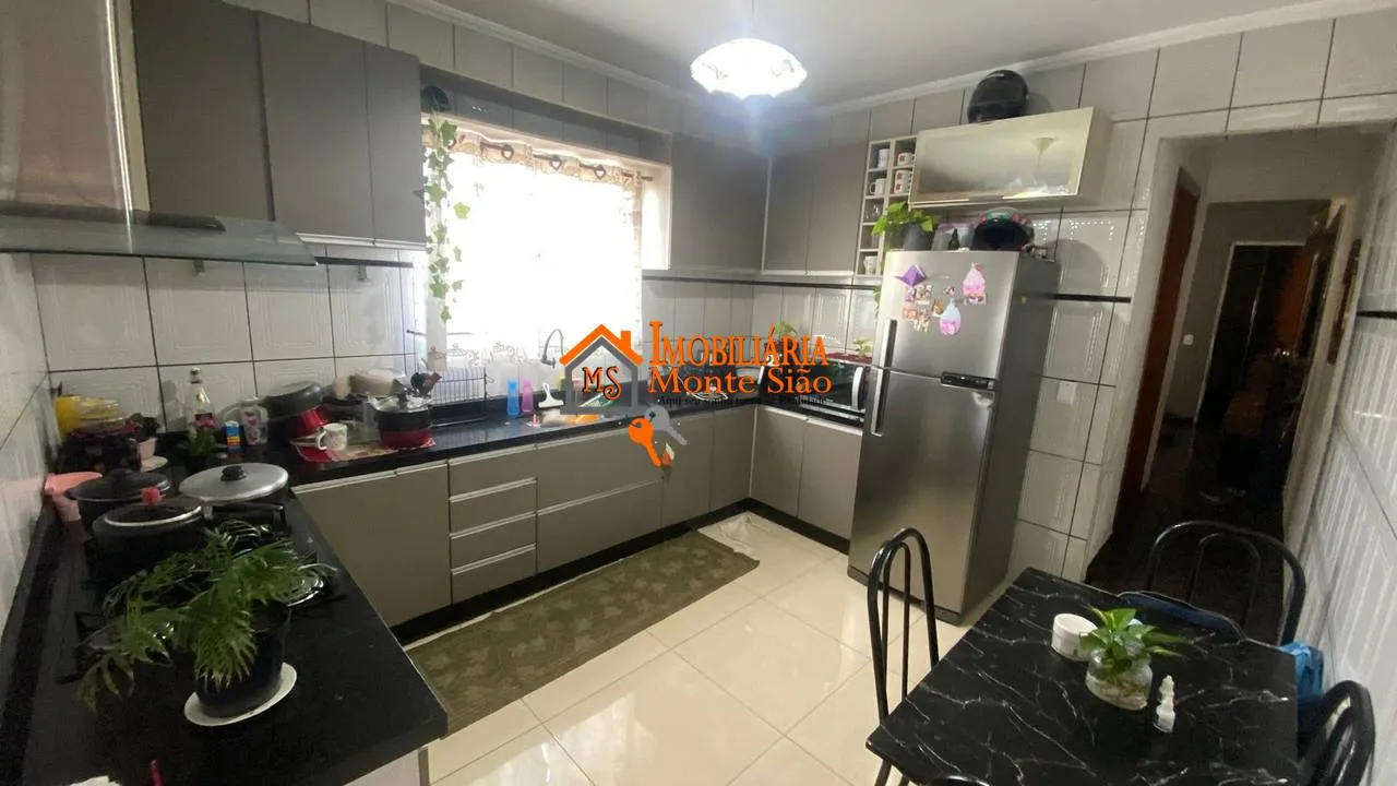Imagem Casa com 4 casas no quintal à venda, 300 m² por R$ 600.000 - Parque São Miguel - Guarulhos/SP