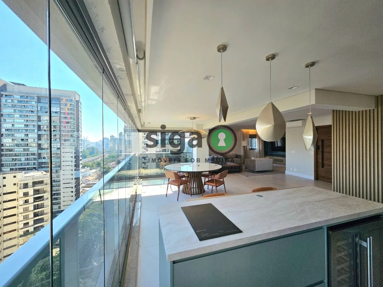 Imagem Apartamento à venda - 192 m², 2 suítes, 4 vagas - Campo Belo - São Paulo/SP