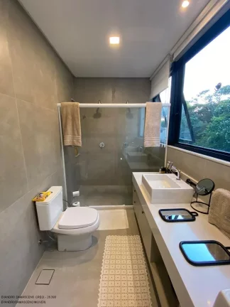 Imagem Casa em Condomínio de Alto Padrão em Alphaville I - Salvador-BA: 4 Quartos, 3 Suítes, 2 Salas, 2 Banheiros, 4 Vagas, 400m²!