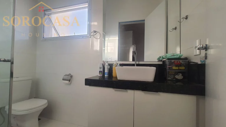 Imagem Casa à Venda - Sobrado - Cond. Américo Figueiredo