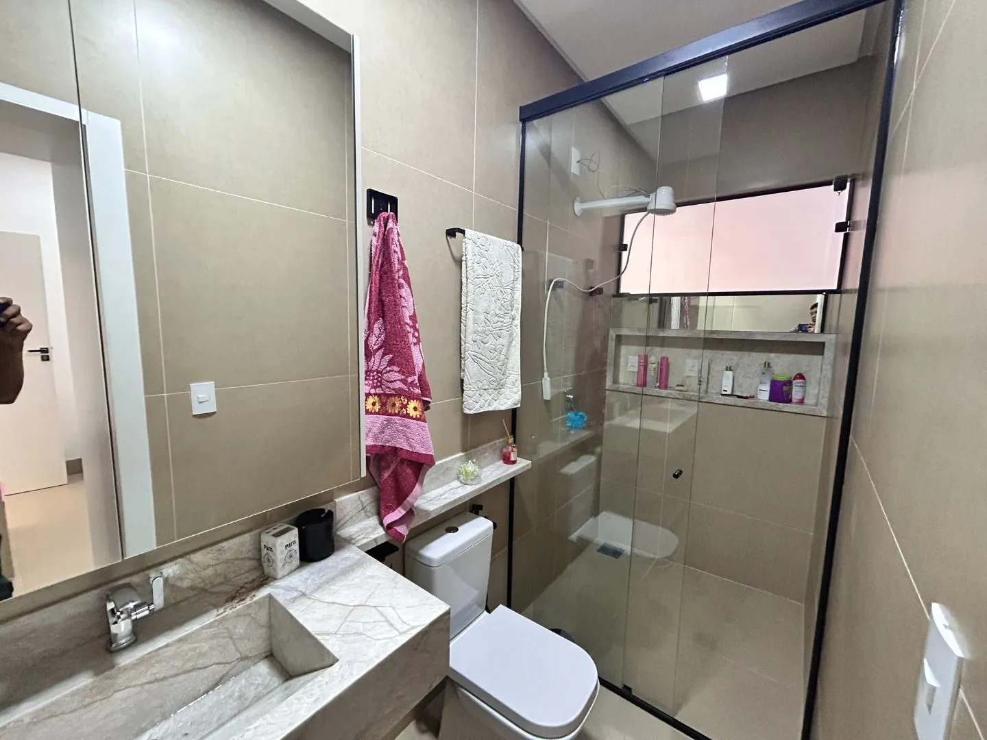Imagem Casa com 3 dormitórios à venda por R$ 680.000,00 - Laranjeiras - Patos de Minas/MG