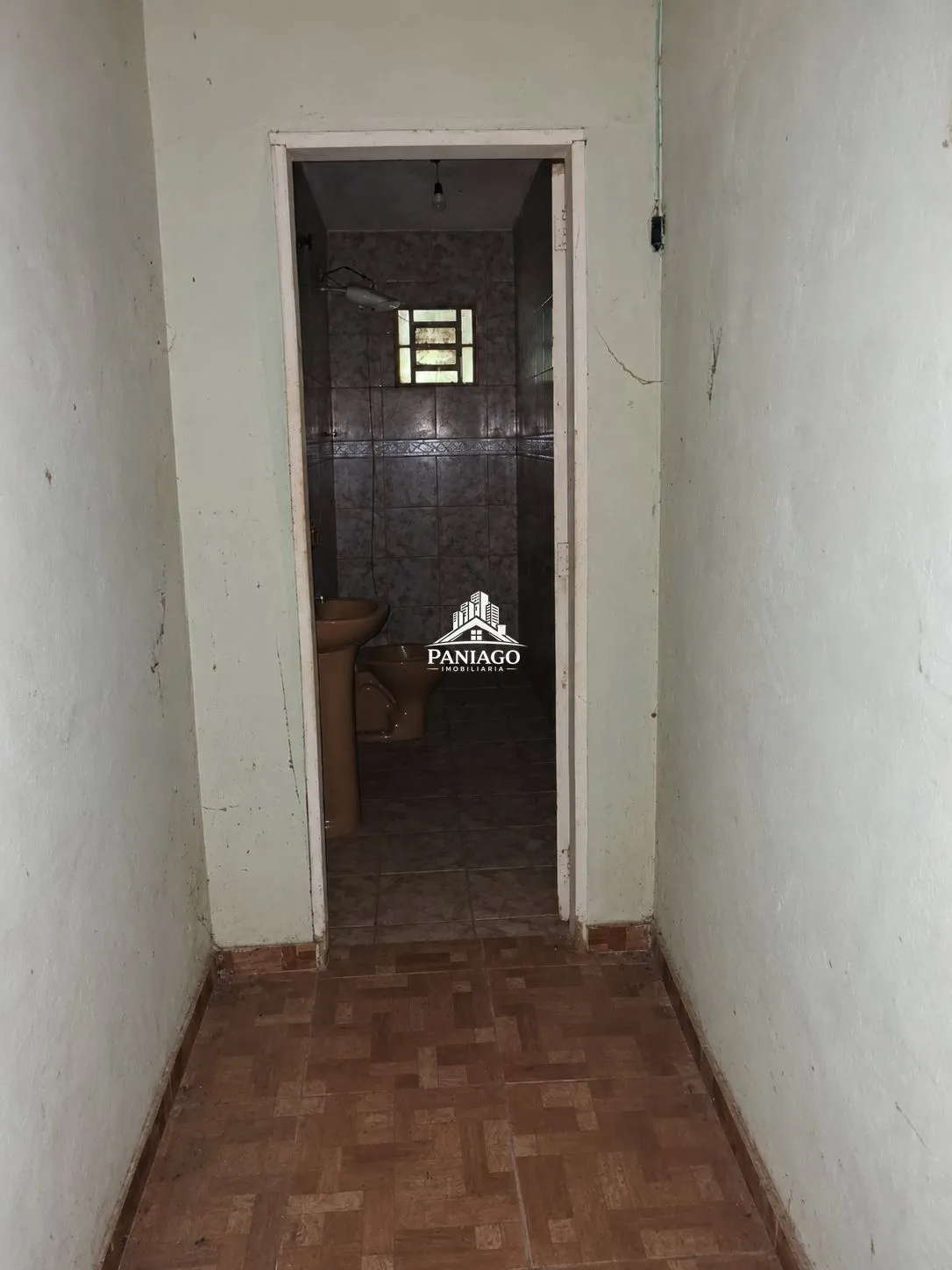 Imagem Casa Quintal, Espaço Externo, Localizada no Bairro Areão, Próxima à Região Centr